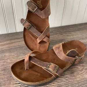 Mountain Soles Brown leather Sandals Women’s Size 10